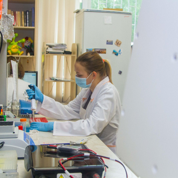 « Un préjudice pour notre pays » : Patrick Martin s’alarme du manque de femmes dans les filières scientifiques